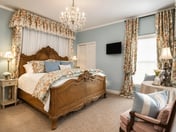 Beland Mansion-Treasured Mist suite!
