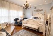 Relax in Luxury at The Beland’s Blue Jay Suite Retreat-Huge tub!