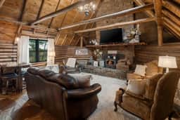 Spring Hill Farm Cabins - Image 2