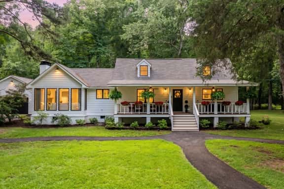 Just West of Little Rock Retreat - Image 1