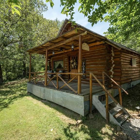 Happy Hound | Cozy Log Cabin + Porch Views - Image 1