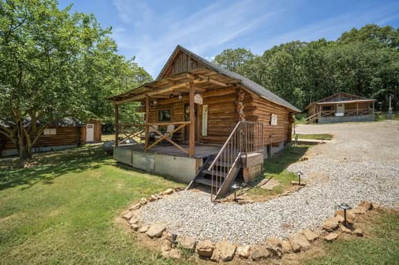 Velvet Rooster | Log Cabin + Pasture Views - Image 5