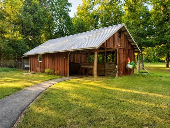 Just West of Little Rock Retreat - Image 2